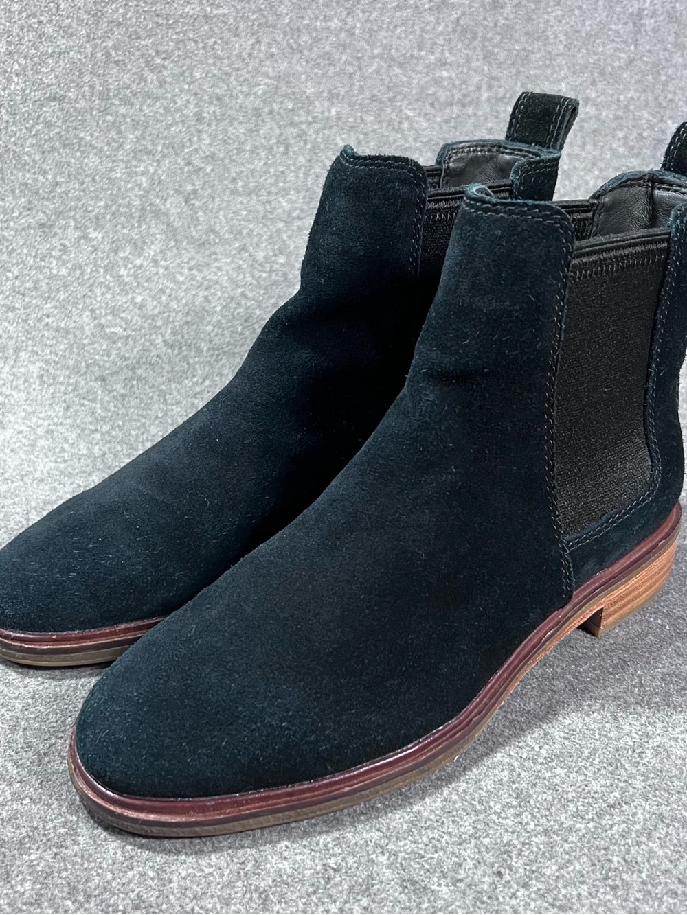 Clarks Womens Clarksdale Arlo Chelsea Boots Size 7 M Black Suede Booties Pull On